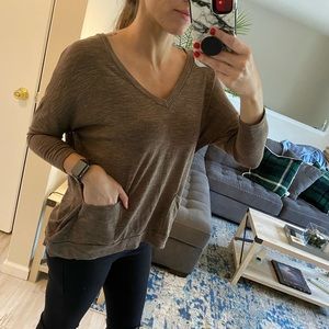 Women’s quarter sleeve flowy shirt